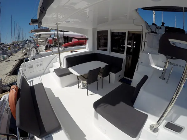 Lagoon 40