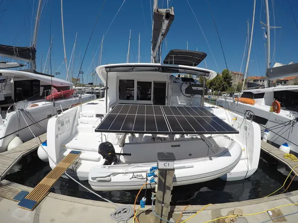 Lagoon 40