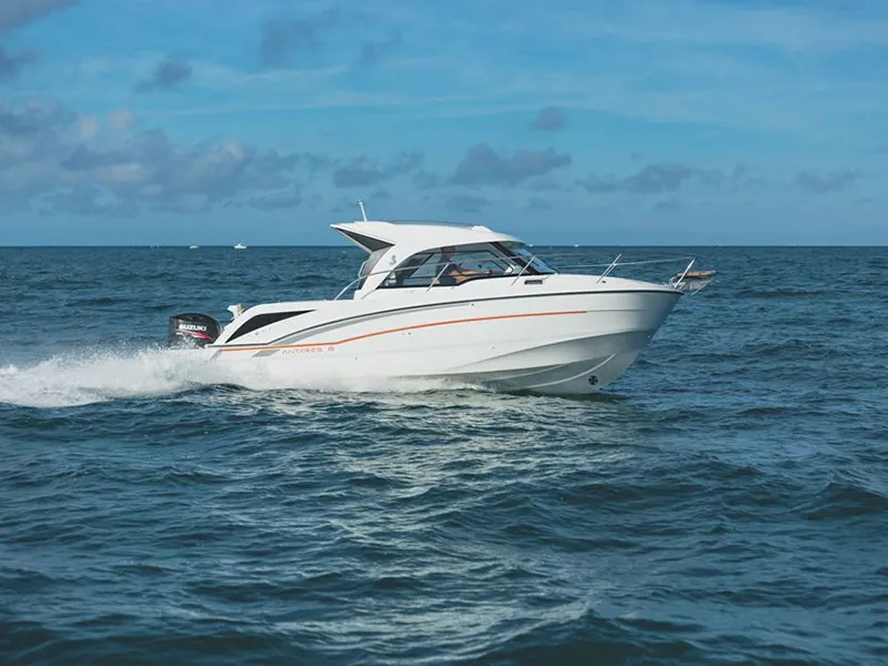Lovre - Motor Yacht in Šibenik