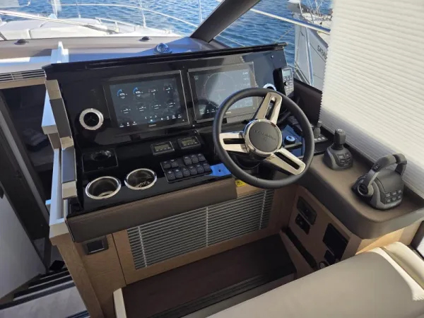 Prestige 520 Fly