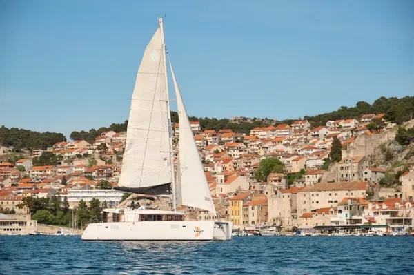 Lagoon 450