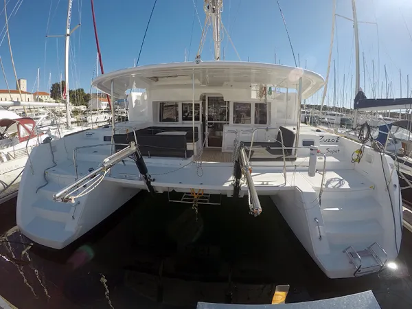 Lagoon 450F