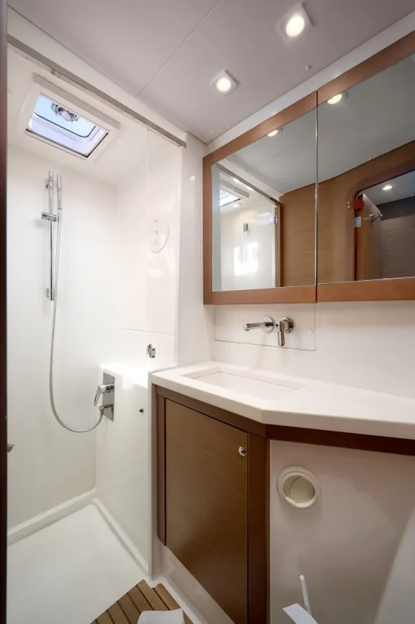 Lagoon 450