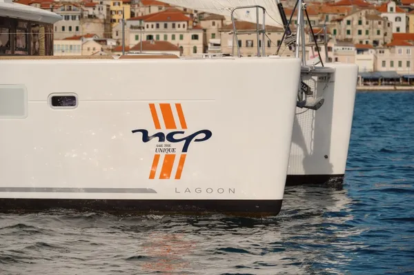 Lagoon 450