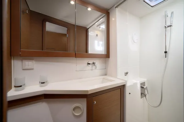 Lagoon 450