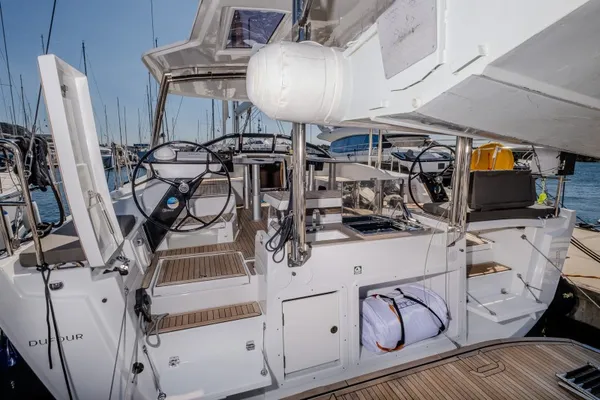 Dufour 48