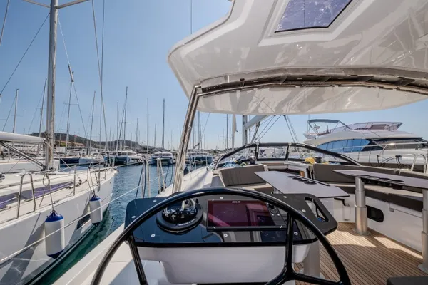 Dufour 48