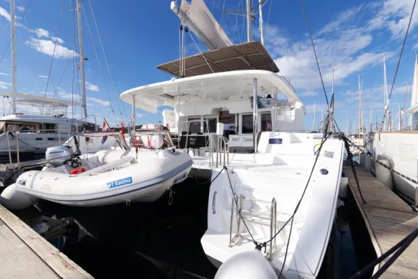 Lagoon 450 F