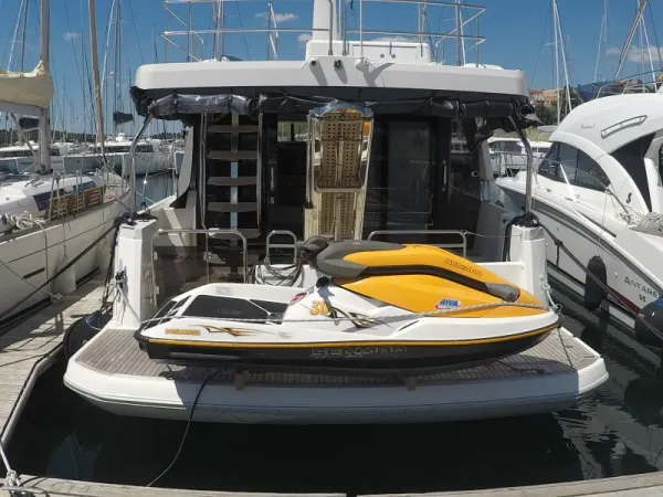Swift Trawler 47