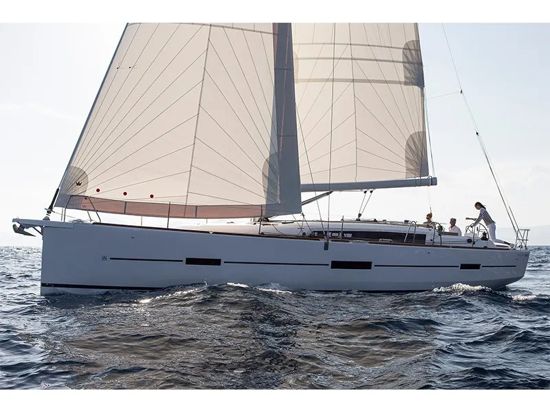 Petra - Sailboat in Šibenik