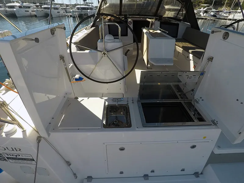 Petra - Sailboat in Šibenik