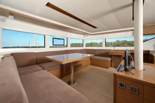 Lagoon 50