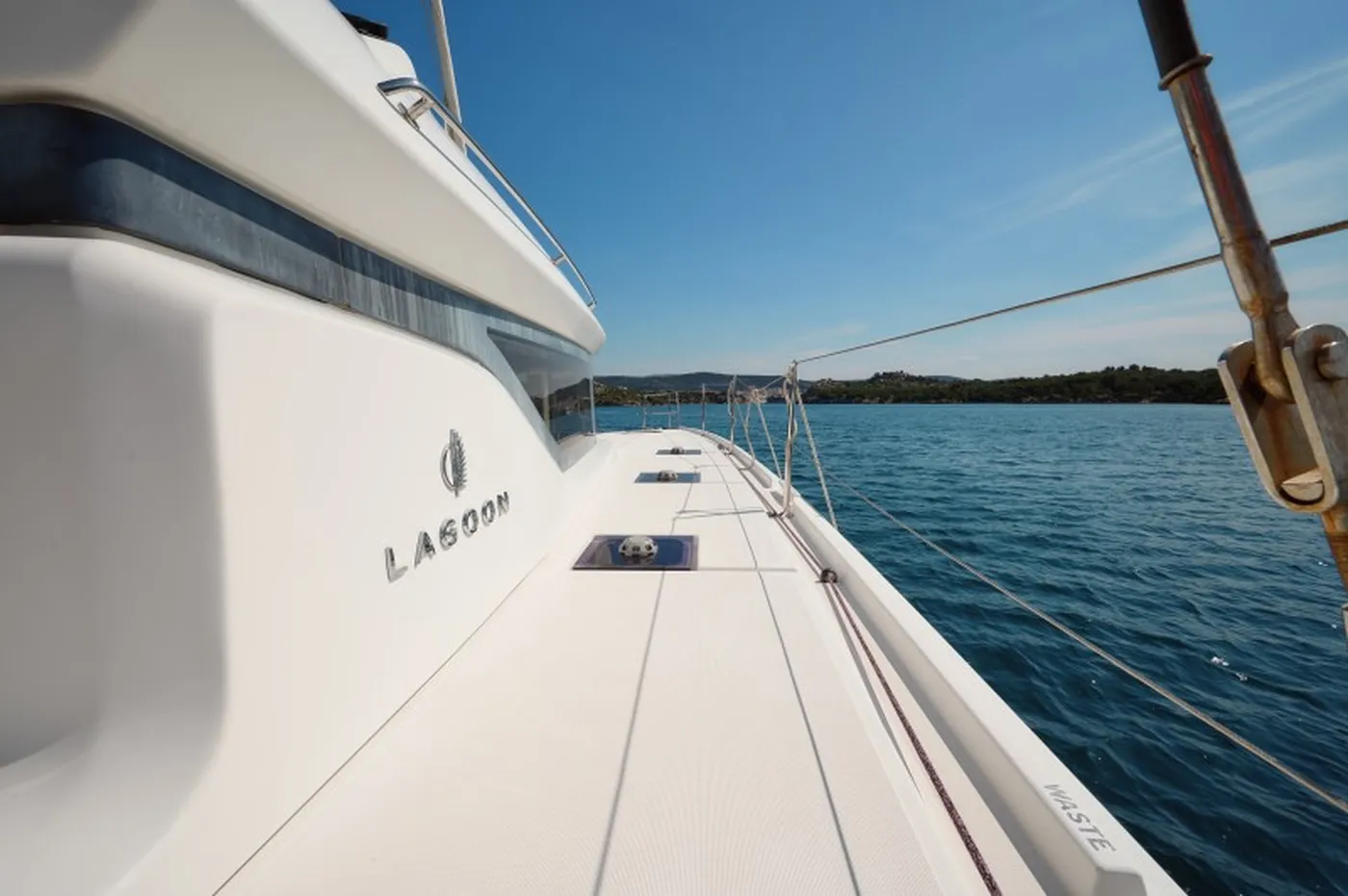 Zuzo 1ST - Catamaran in Šibenik