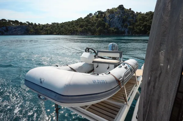 Lagoon 50