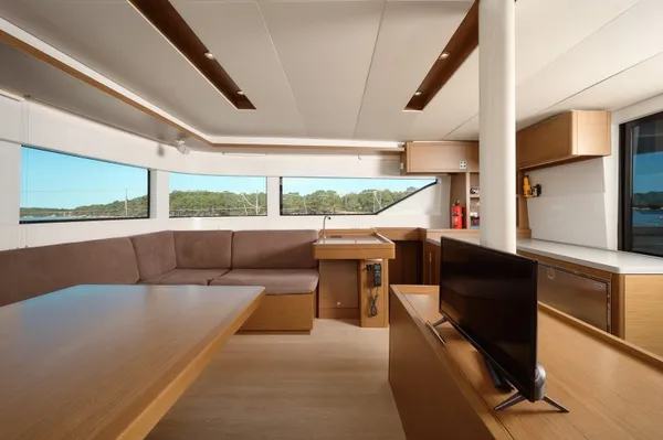 Lagoon 50