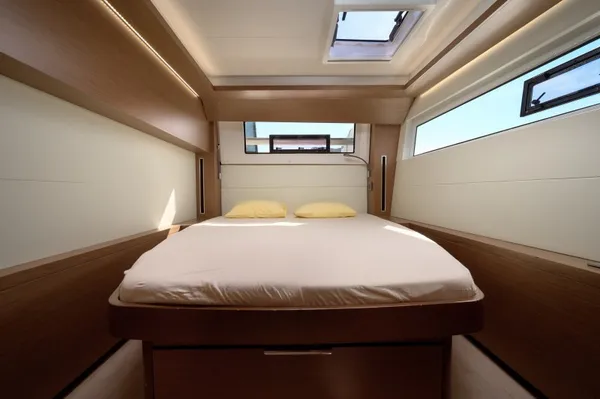 Lagoon 50