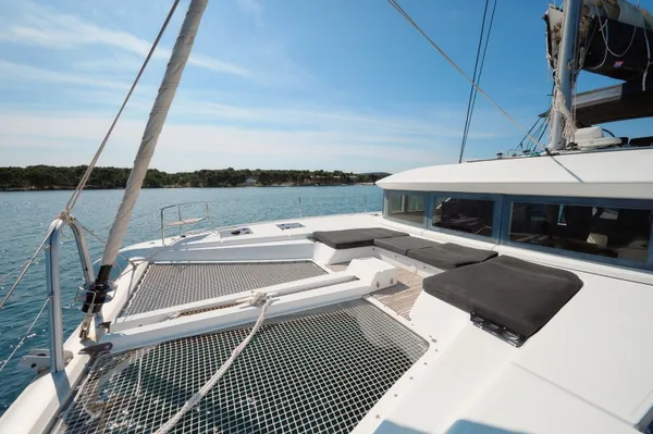 Lagoon 50