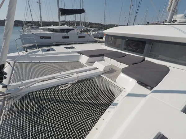 Lagoon 50
