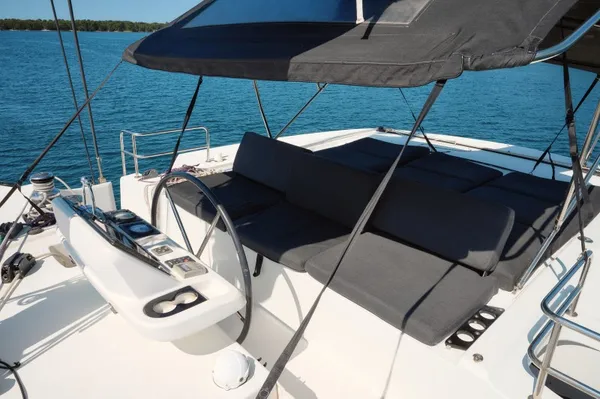 Lagoon 50