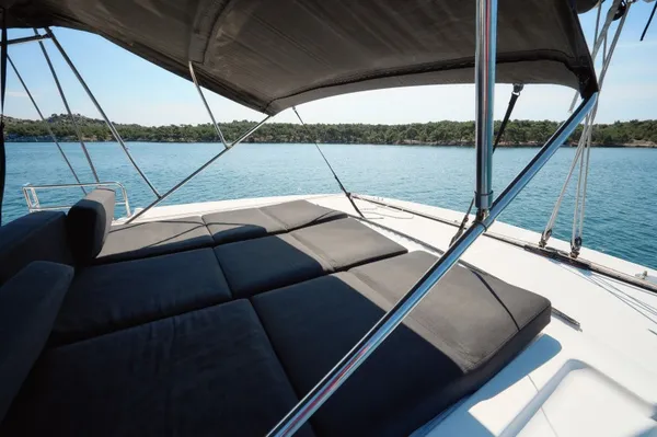 Lagoon 50