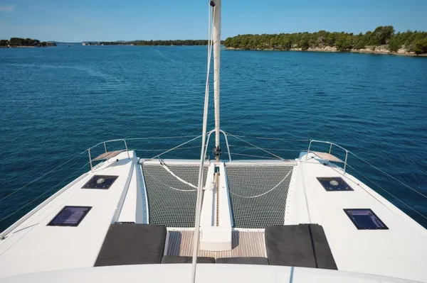 Lagoon 50