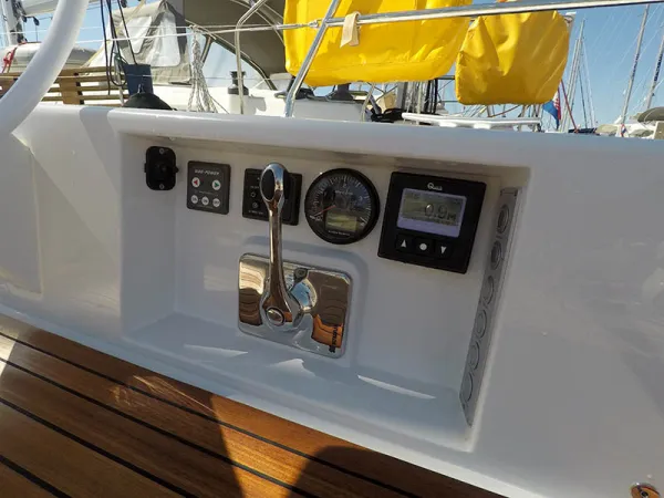 Grand Soleil 44
