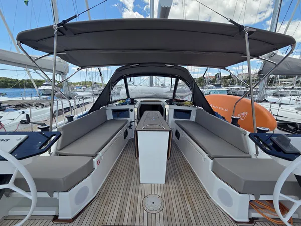 Dufour 44