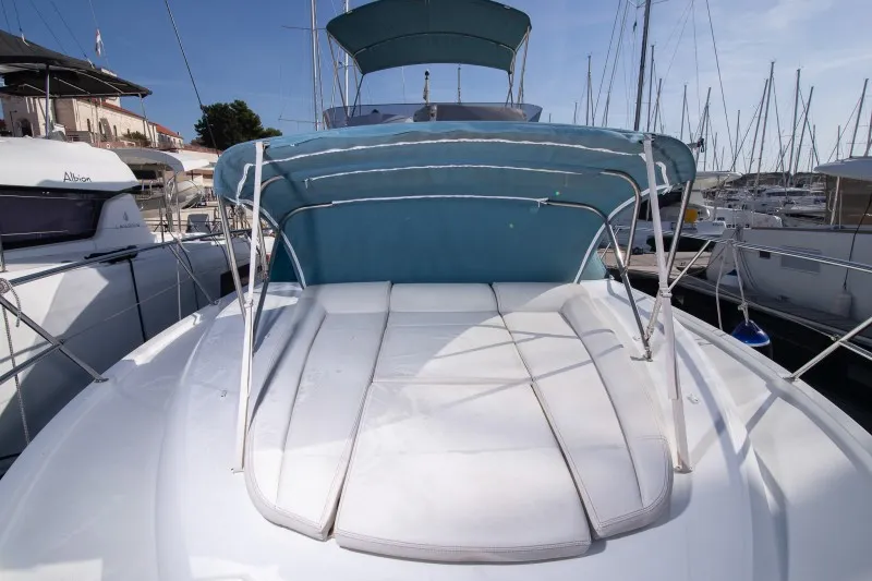 Capricorn - Motor Yacht in Šibenik