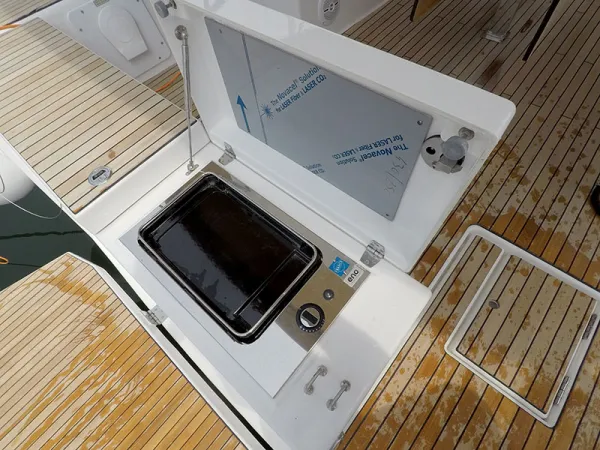 Dufour 430