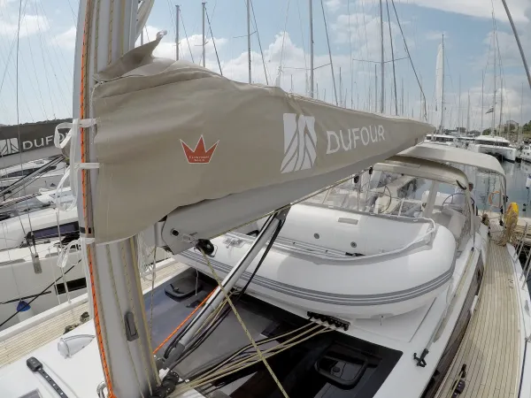 Dufour 430