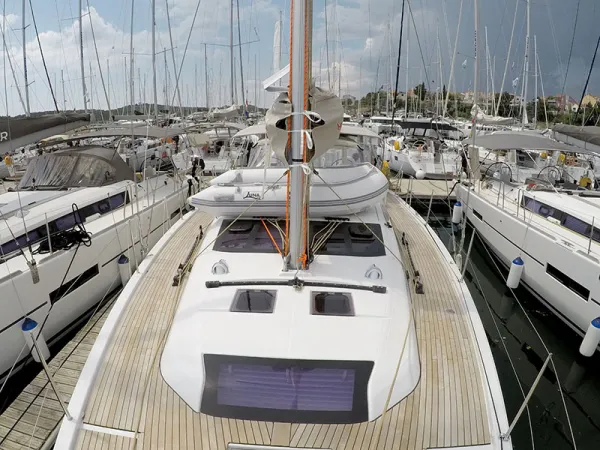 Dufour 430