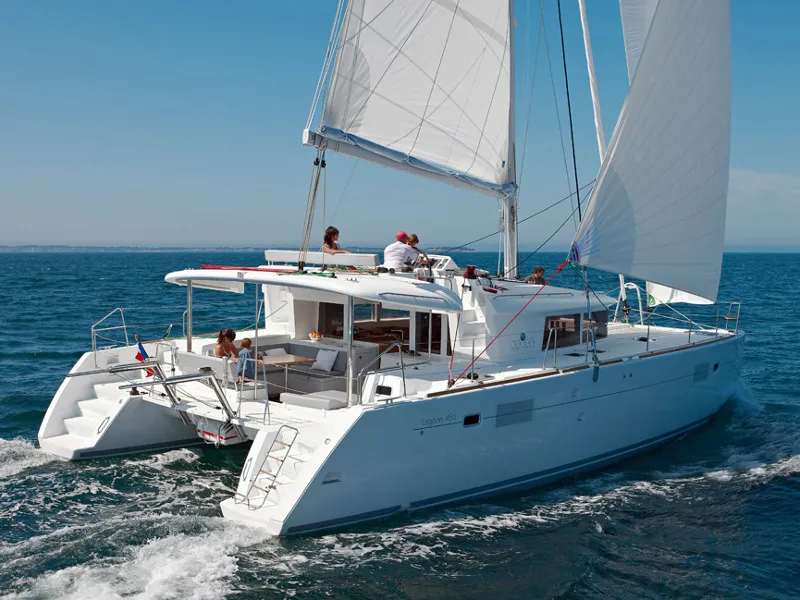 Marčelina - Catamaran in Šibenik