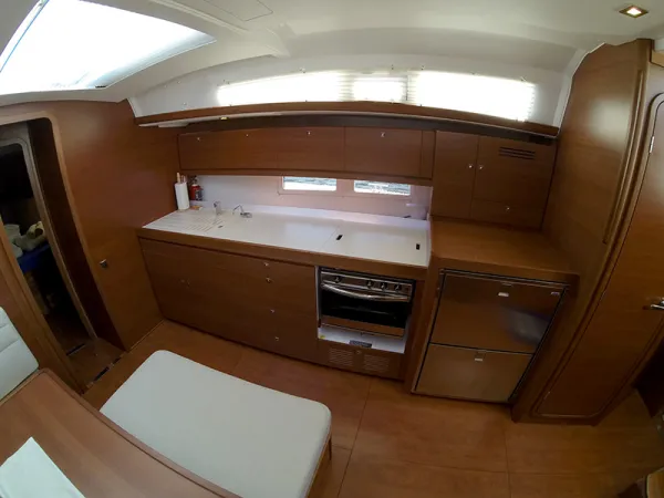 Dufour 460