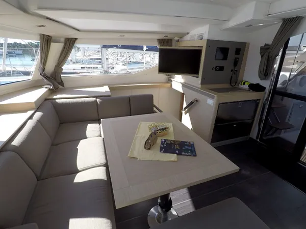 Fountaine Pajot 45 Elba