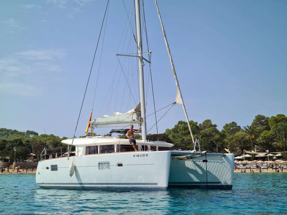 Mia - Catamaran in València