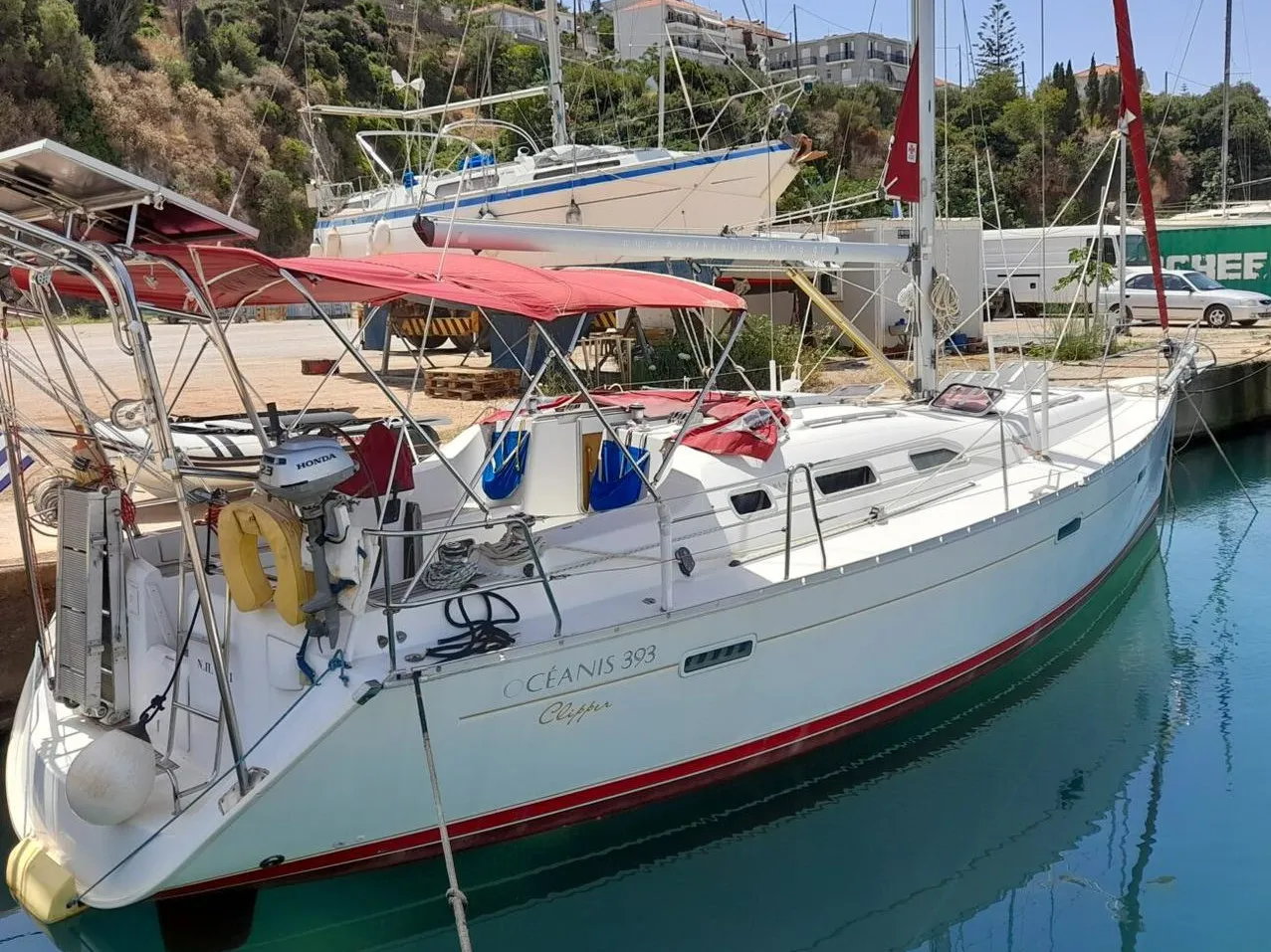 FIJI - Sailboat in Pilos