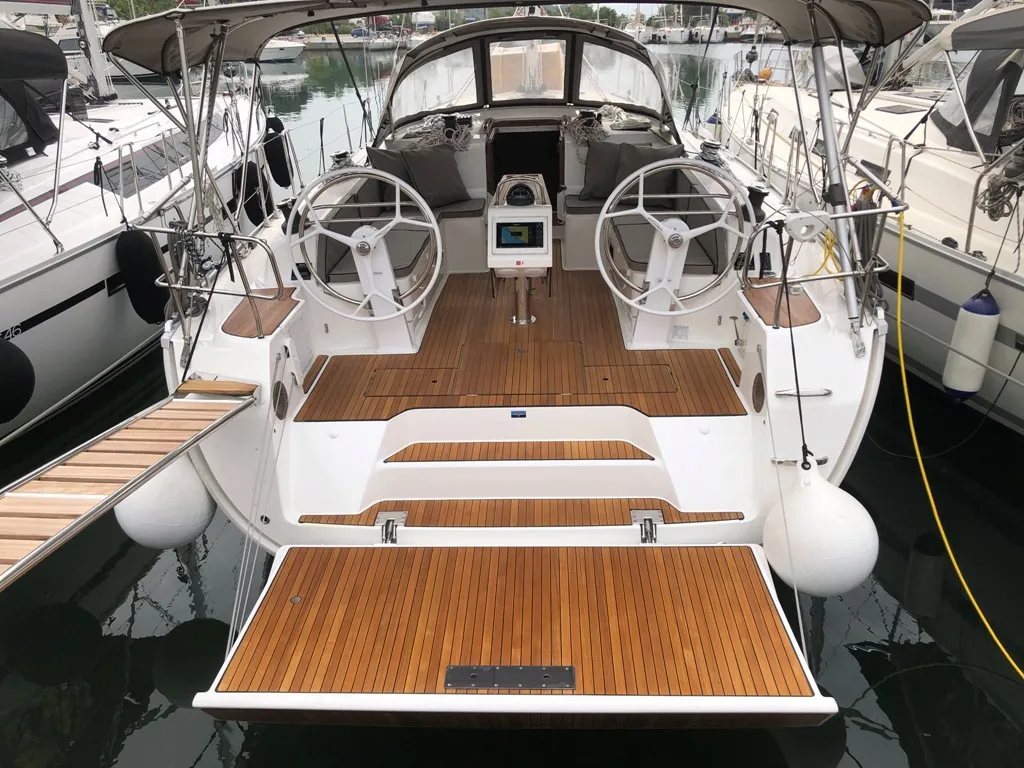 Amore Bavaria 46 Cruiser - Sailboat in Lefkada