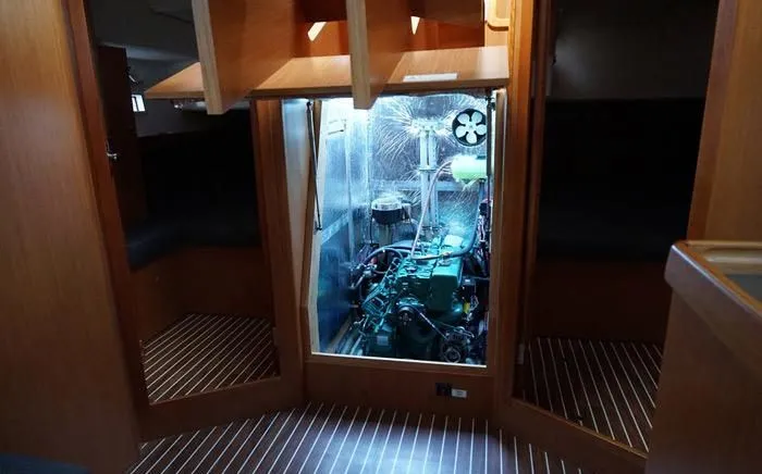 Amore Bavaria 46 Cruiser - Sailboat in Lefkada