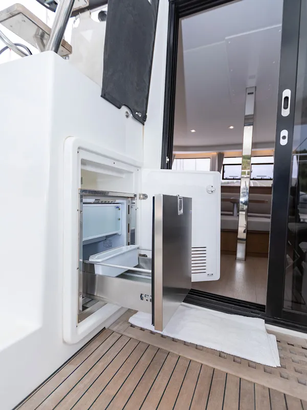 POSEIDON 2021 (air condition, generator)