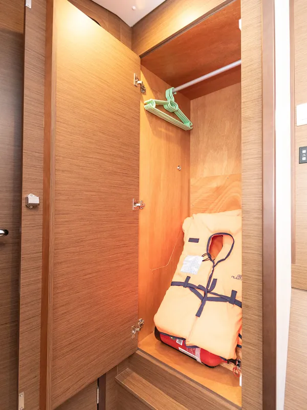 POSEIDON 2021 (air condition, generator)