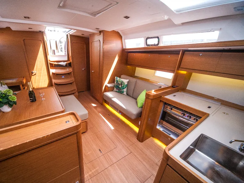 MALIN (owner version, new sails 2024., air condition, generator) - Sailboat in Primošten