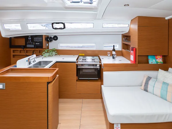 OSKAR  new 2024 (air condition, solar panels)