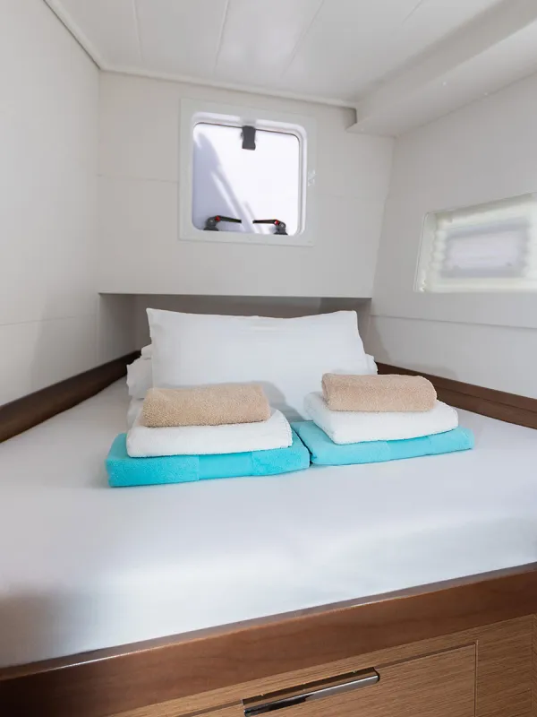 MONARCH 2020 (air condition, generator)