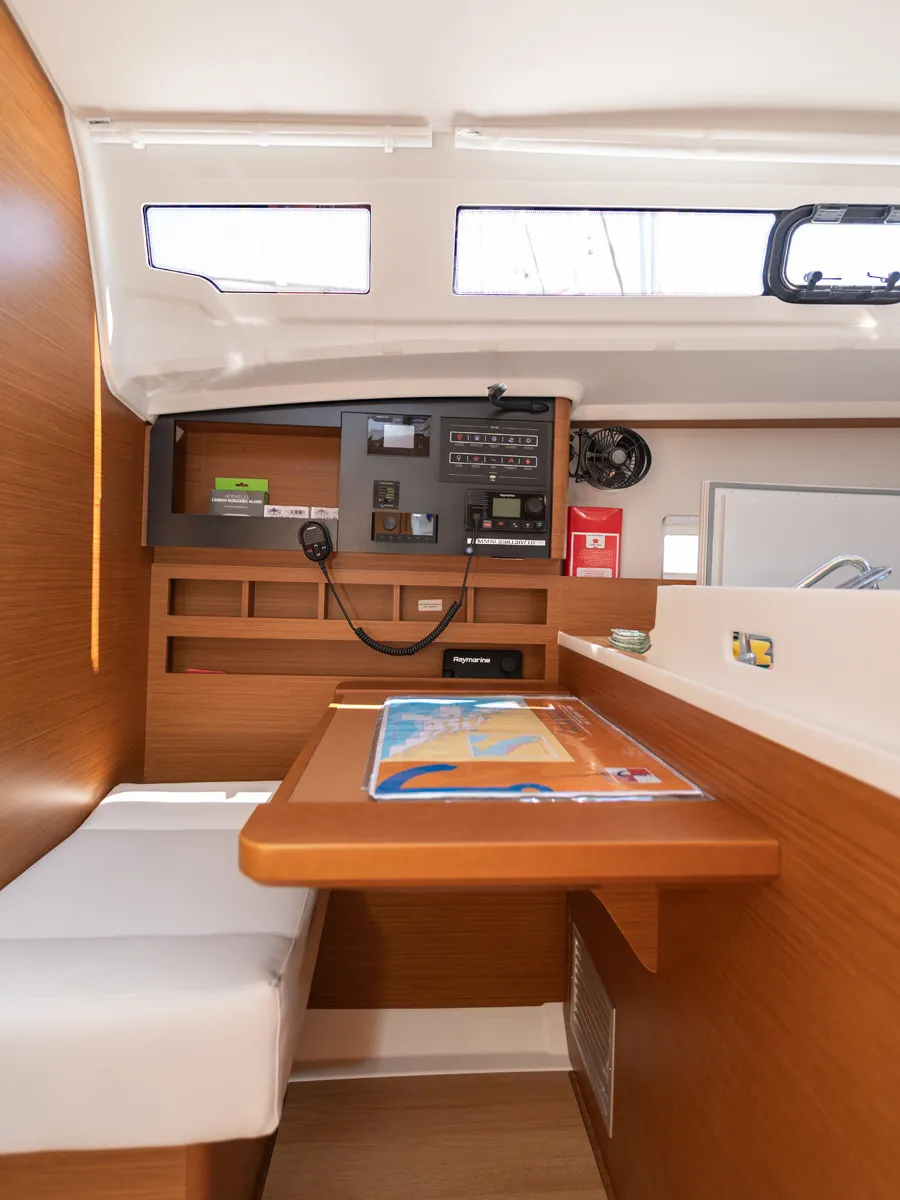 OLIVER new 2025 (air condition, solar panels) - Sailboat in Primošten
