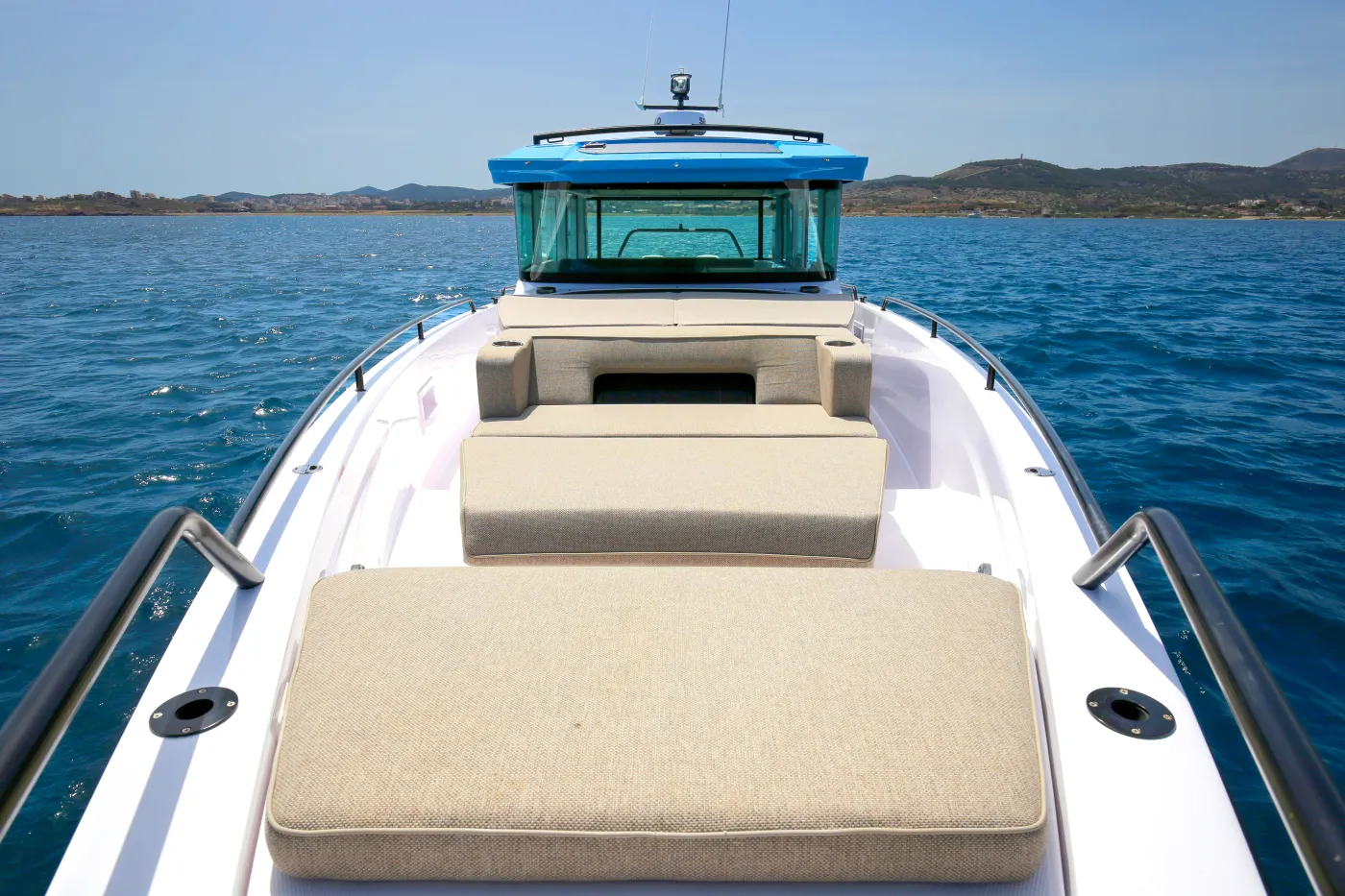 VIDA - Motor Yacht in Lavrio