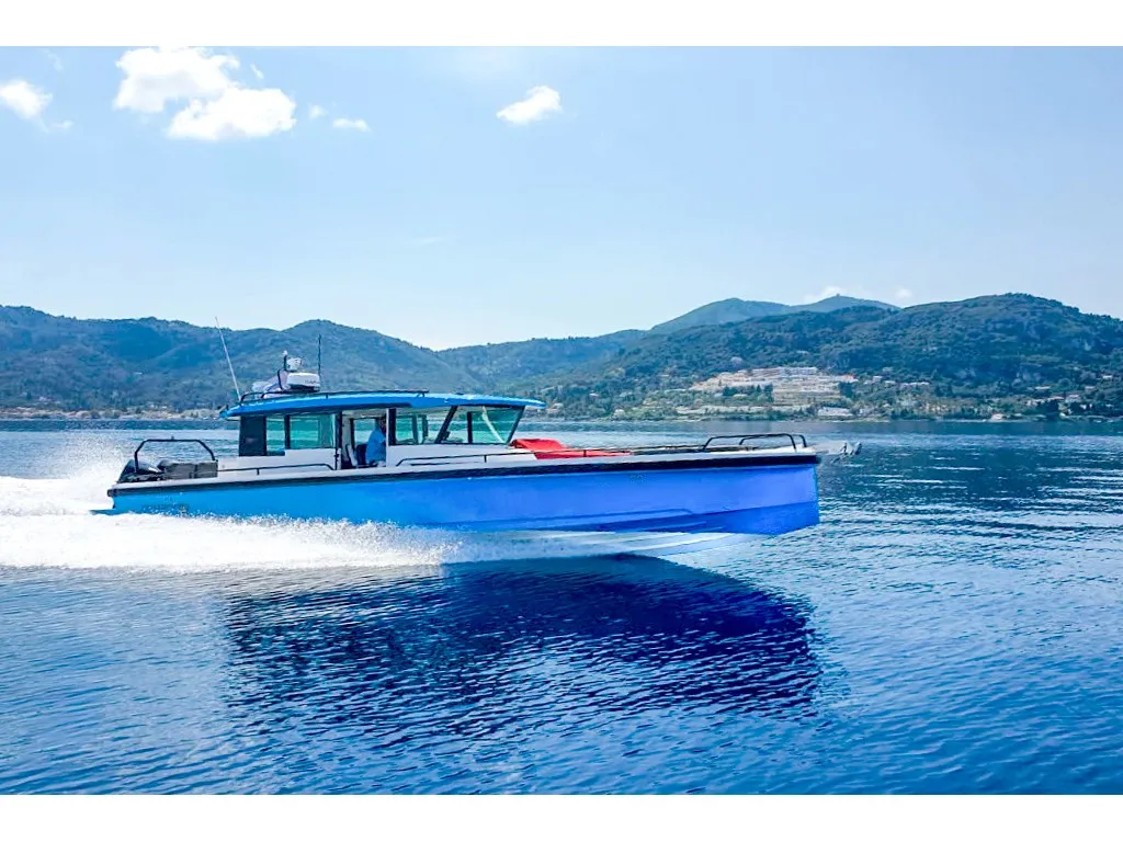 TRAVERSO - Motor Yacht in Kontokali