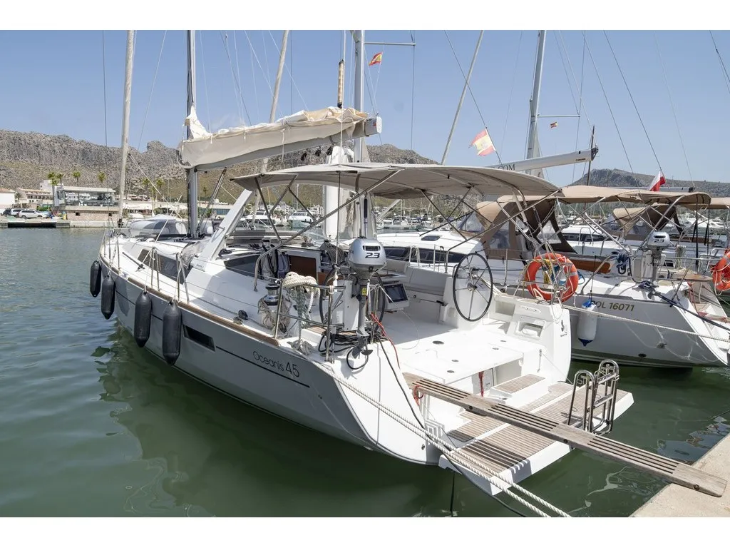 AVALON - Sailboat in Port De Pollença