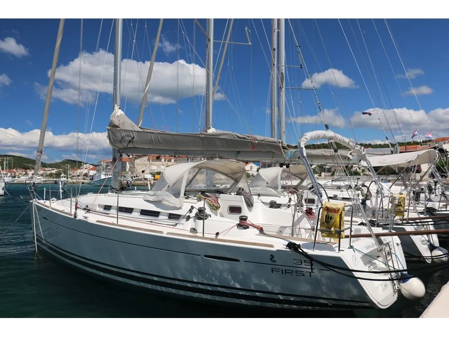 Saggitarius - Sailboat in Jezera