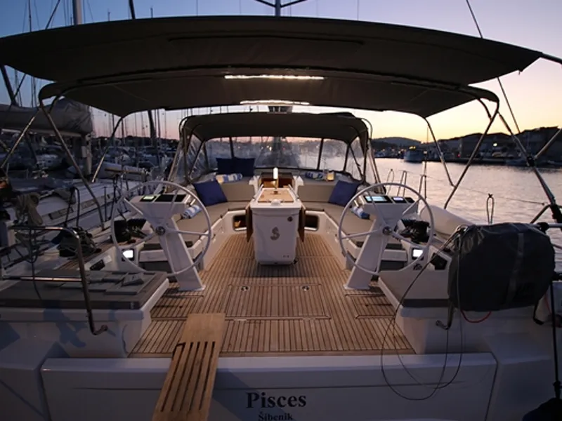 Pisces - Sailboat in Jezera