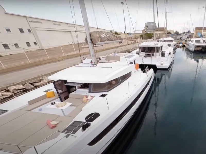 Persona Grata - Catamaran in Kontokali